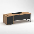 D04 Manager Straight Desk
