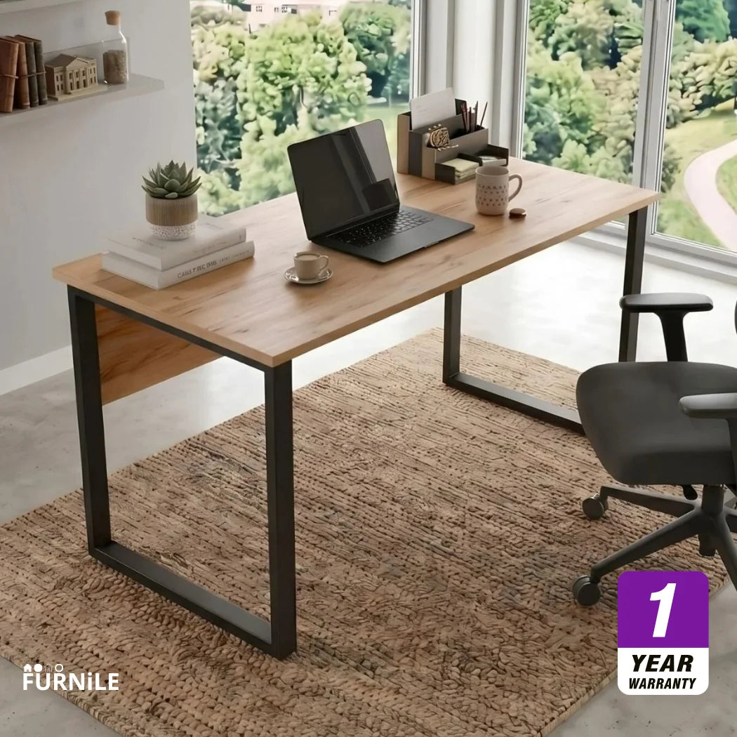 D35 Straight Desk
