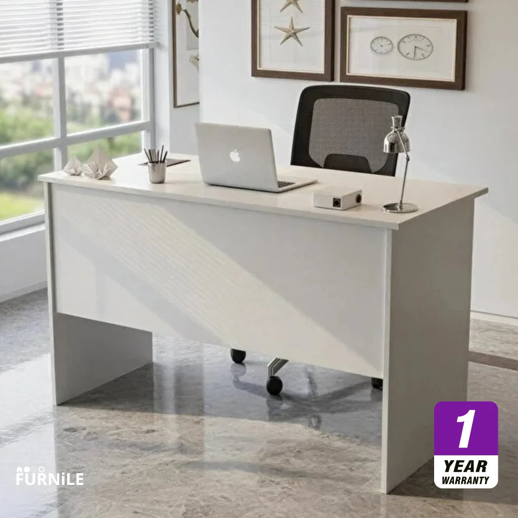D37 Straight Desk