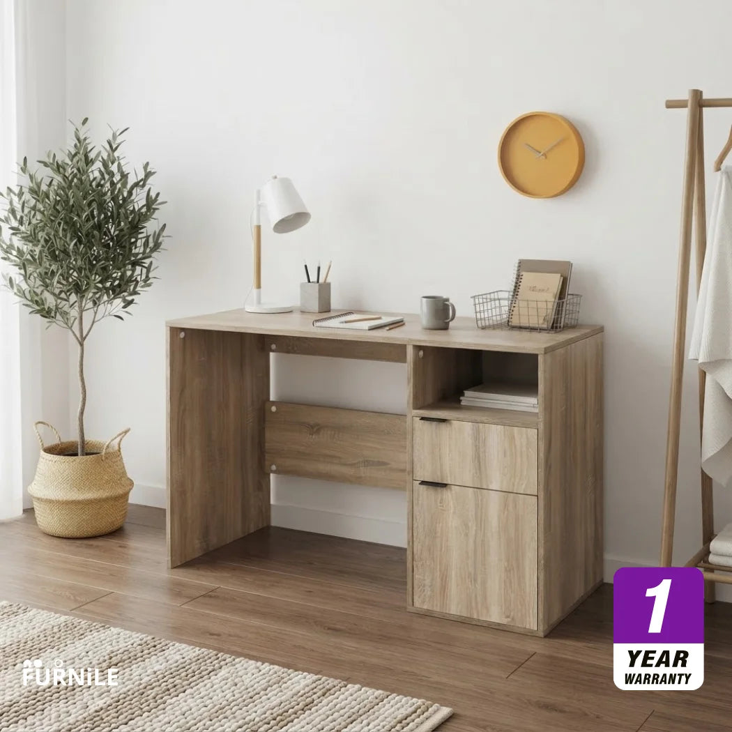 D30 Straight Desk