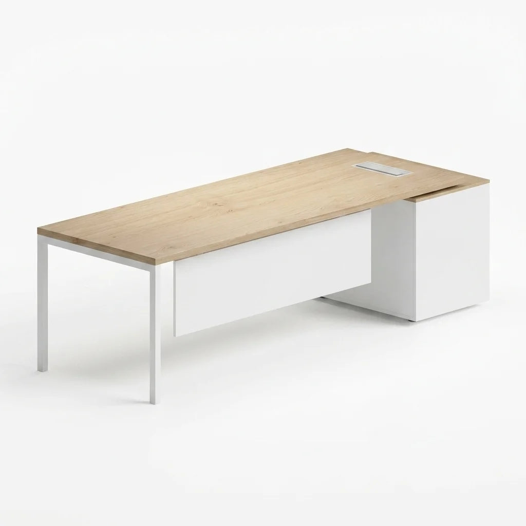 D03 Manager Straight Desk